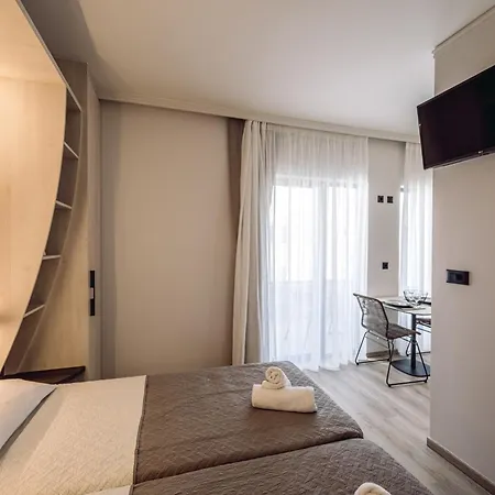 Medusa Aparthotel 2*