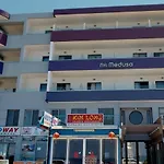 Ξενοδοχείο με διαμερίσματα Medusa 2*